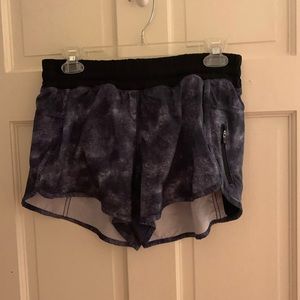 lululemon shorts!!